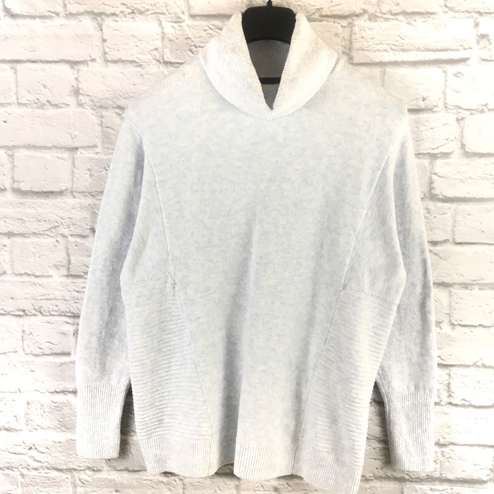 Tahari Light Marled Blue Knit Turtleneck Sweater